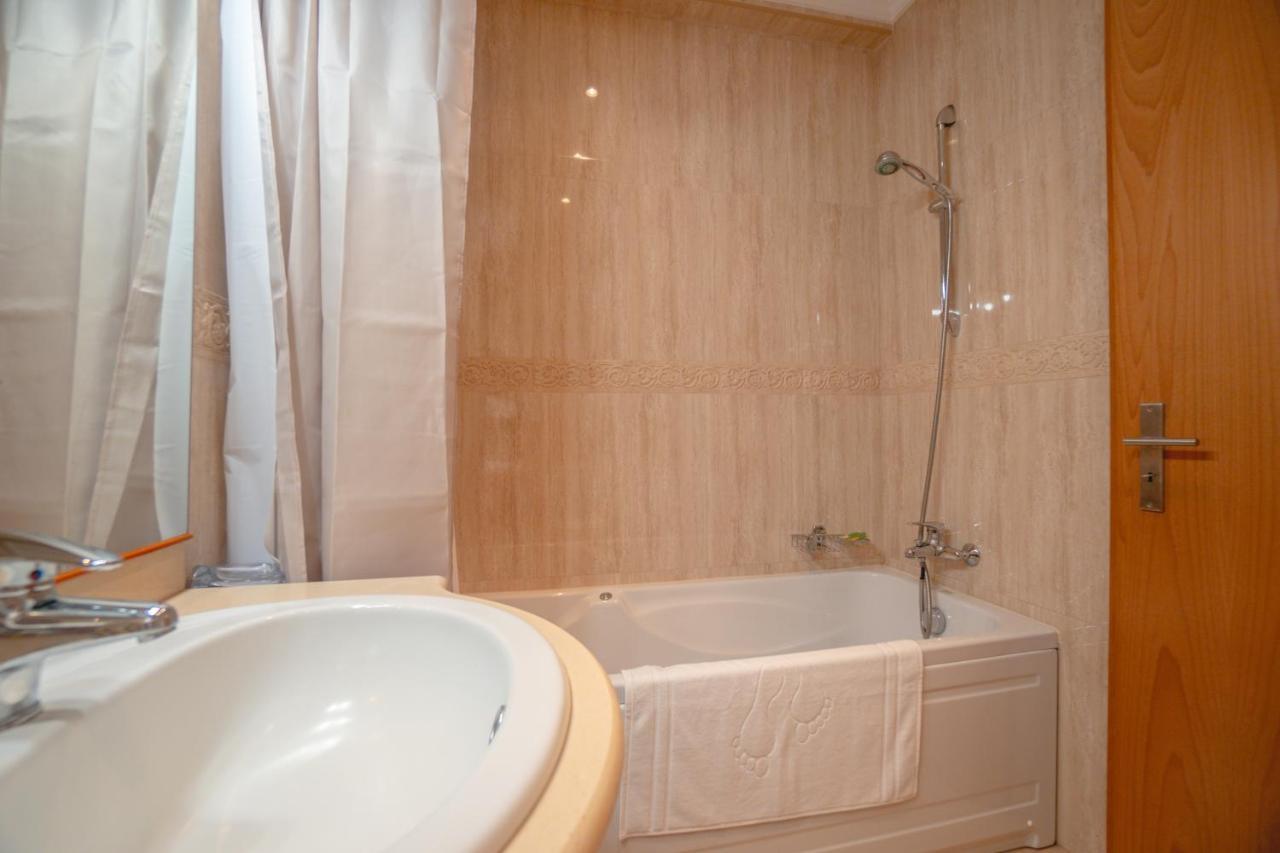Large Modern Ponta Delgada Apartment 외부 사진